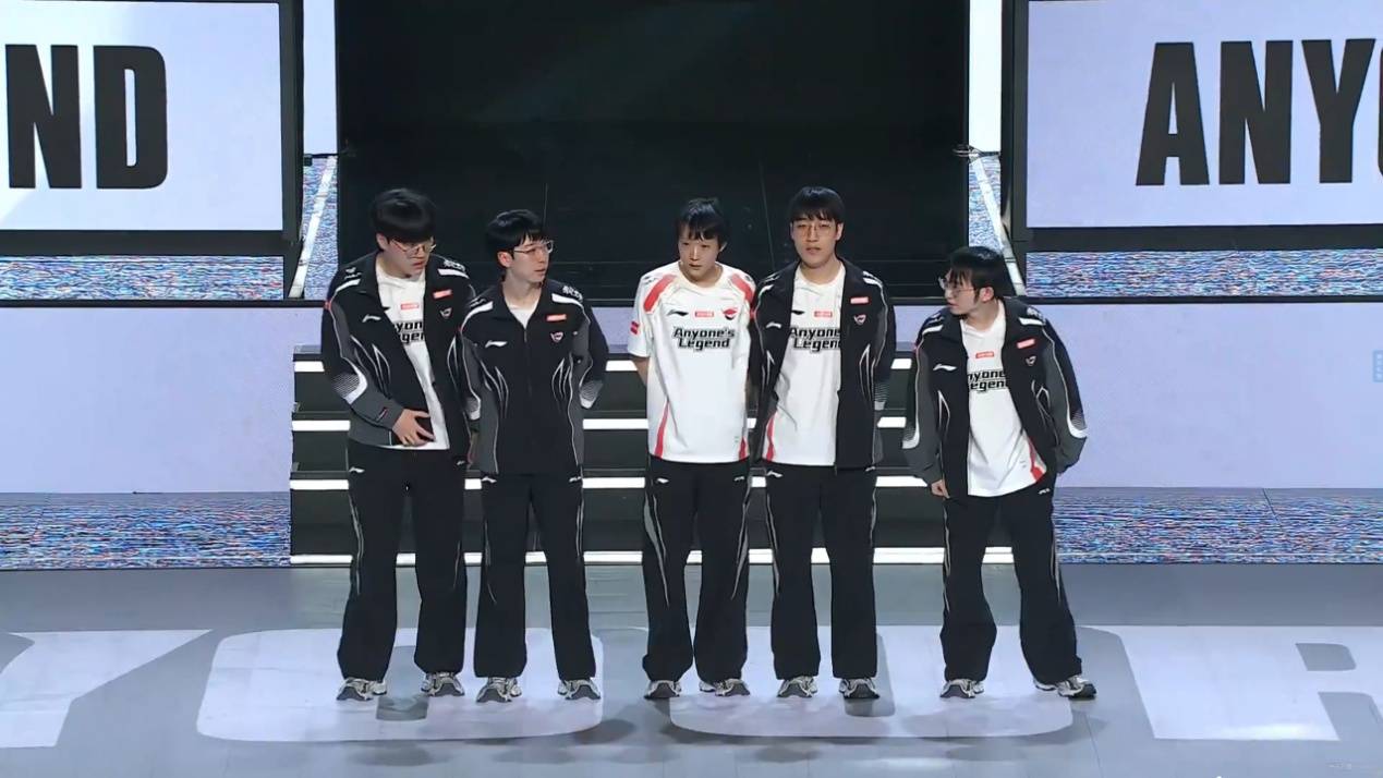 开云体育APP下载-惊天逆转！LPL战队挺进四强