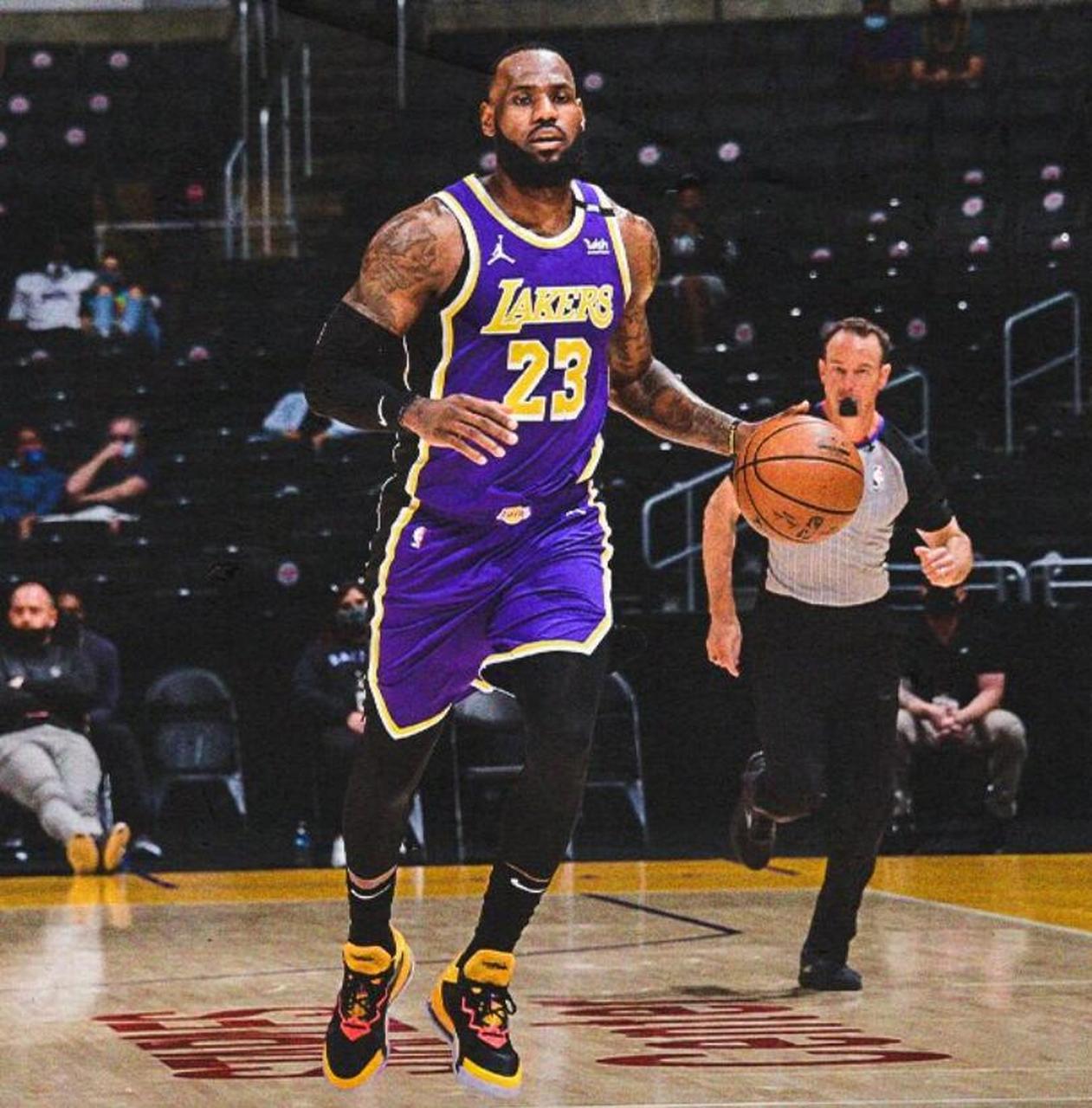 开云体育-福建队完胜国王，浓眉哥扛起全队