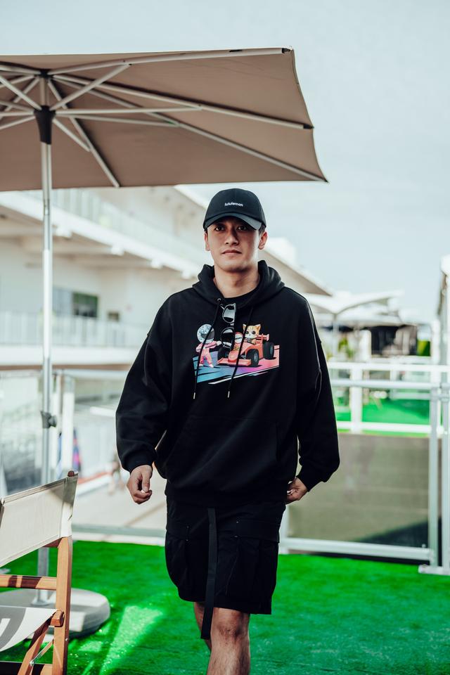 梅赛德斯力克红牛车队，周冠宇高光表现