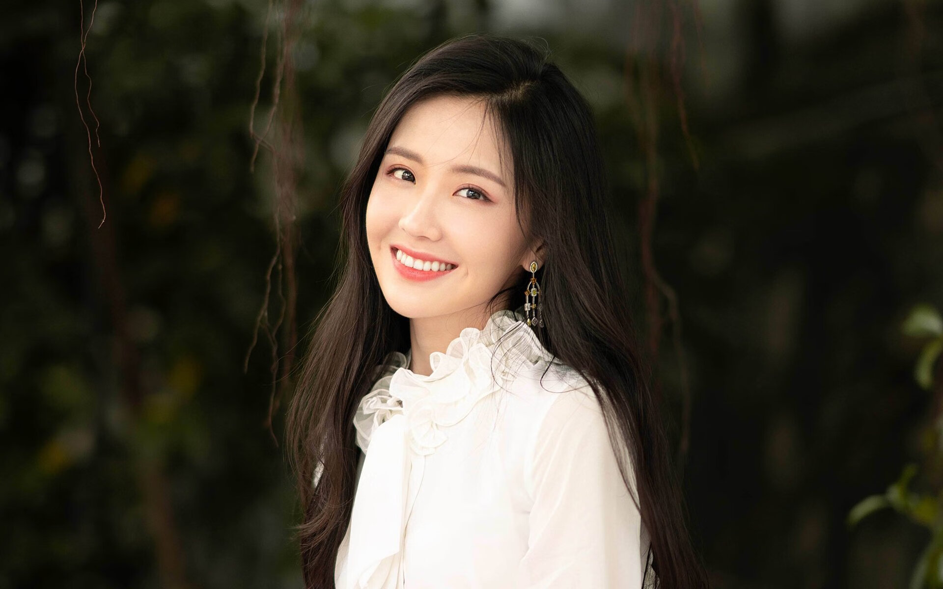 开云体育APP下载-铁血碰撞，奇兵天降—安哥拉高压窒息多特蒙德，帕尔默终成关键先生