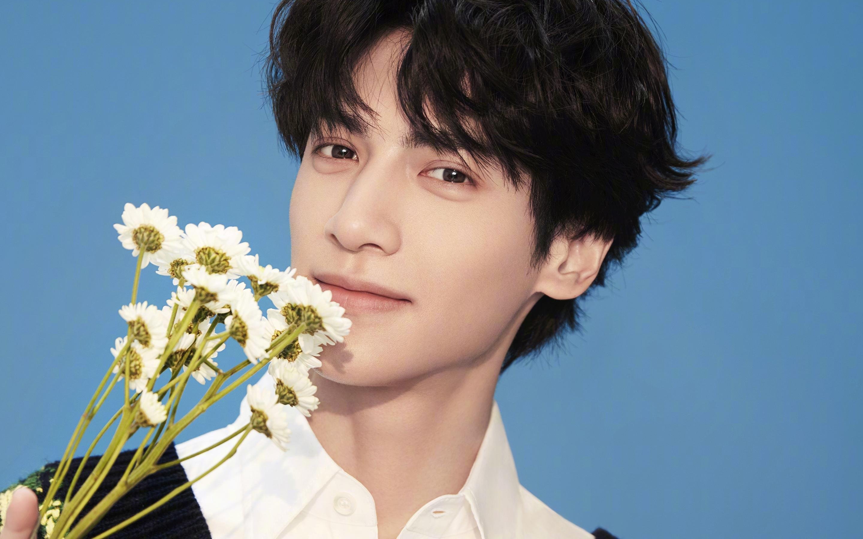 夜幕下的巨人杀手，卢卡库数据霸权助雷恩决胜局带走巴黎